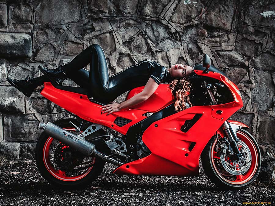 Beautiful girl Beautiful girls and motorcycles in Nukualofa