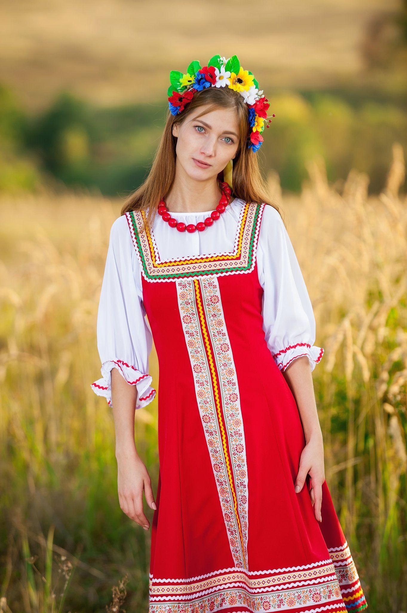 Women in Slavic costumes in Nukualofa