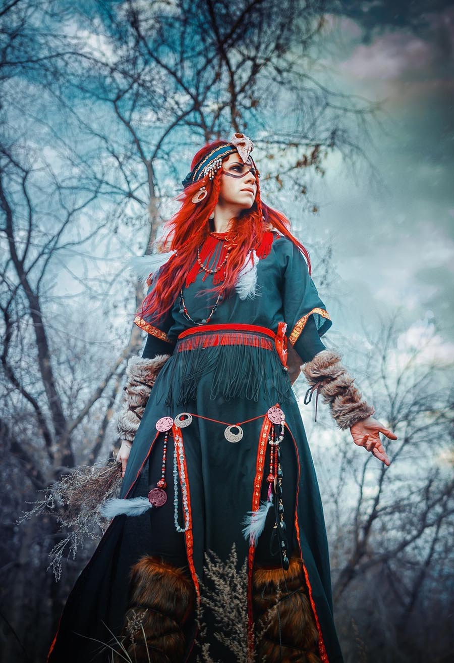 Girls in Slavic costumes underwear in Nukualofa